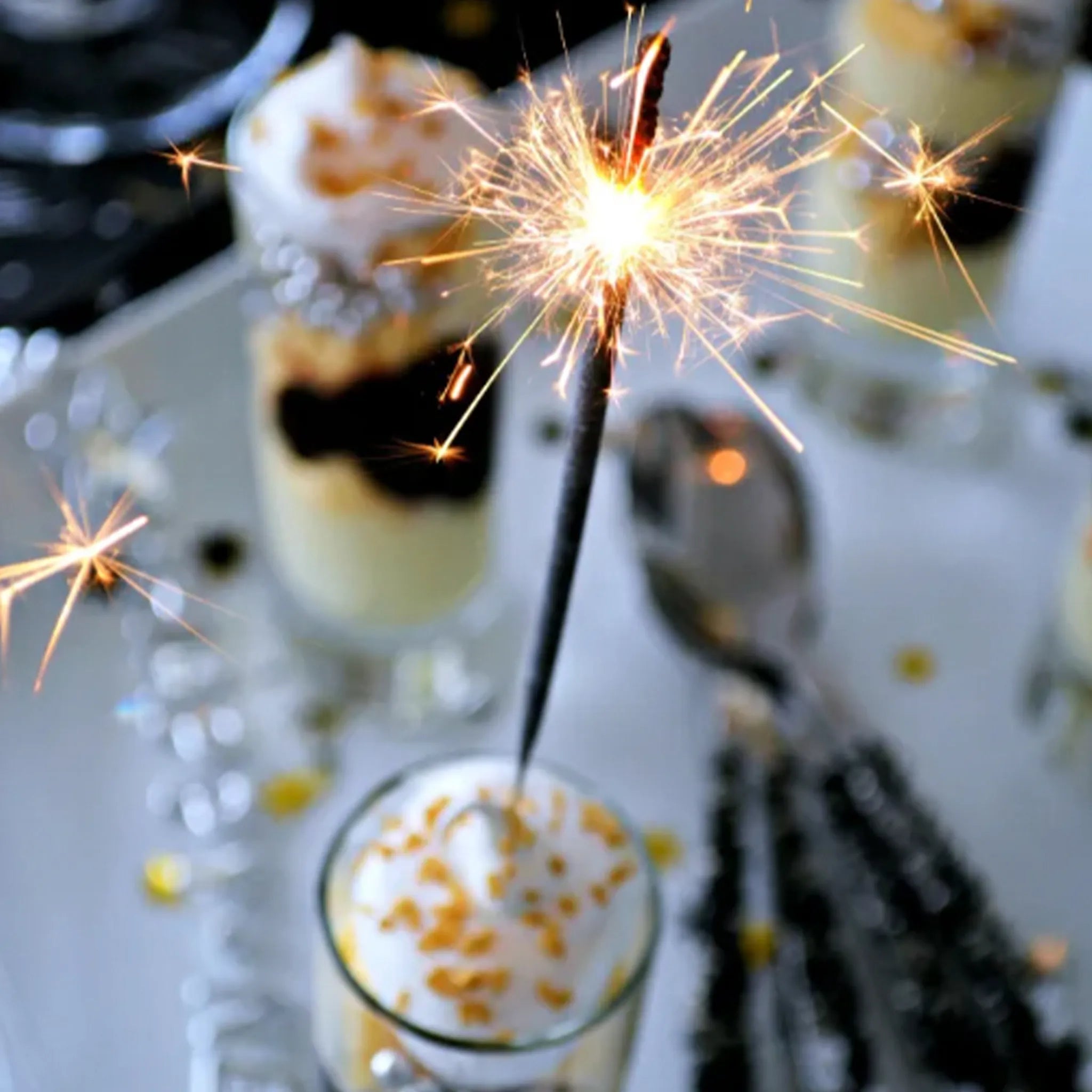 Restaurant Dessert Indoor Sparklers